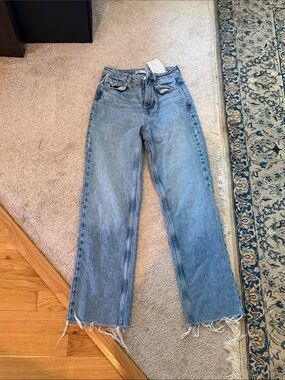 Zara Straight Leg Women’s Jeans - Light Blue Wash